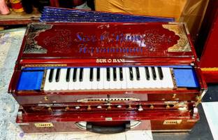 SUR O BANI 4 line Bass male female male 13 scale changer Harmonium Best Quality Harmonium with Special 37 Keys 3 Set of Palitana Reed 4 Octave Hand Pumped Harmonium