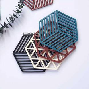 TOMATUS 4 Pcs Silicone NonSlip High Temperature Insulation Pad(Random Color&Pattern) Polyvinyl Chloride Trivet