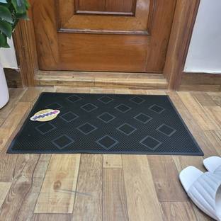 A CUBE LUXURY SOLUTIONS Rubber Bathroom Mat