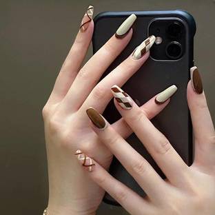 The Pink Truck Set of 24 Artificial Reusable Nails in Burberry Design (R256) with glue Brown