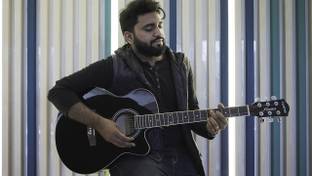 KADENCE KAD-FNTR-BLK-SC(with Online Classes) Acoustic Guitar Linden Wood Rosewood Right Hand Orientation