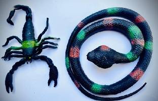 Tik C Rubber snake and scorpio toys