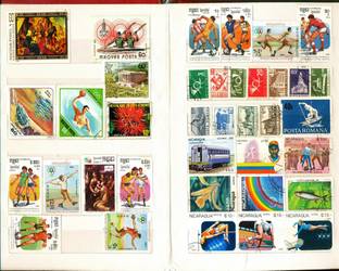 GOLD MINT Stamp album stock book 8 pages with 100 World stamps gift combo set Album