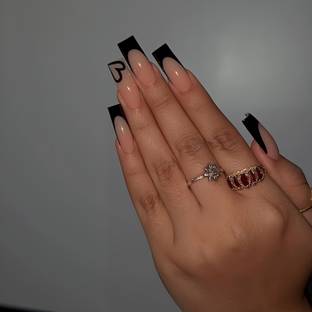 Shhagan Black Hearts Designer Fake Artificial Press on Nails with Glue kit 1112 Multicolor