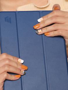 Lick - Press on Nails Artificial Nails and Fake Nails Set Nude