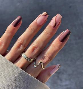 The Unique Artificial ready to wear coffin shaped nails Multicolor