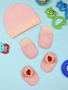 MEEOWMEE BABY CAPS Booties Mittens Set/Newborn cap set/newborn bootie set