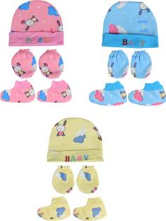 Honey Boo Supersoft cotton Booty, Mitten and Cap combo for new born Unisex
