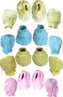 FAVISM 100% Pure Soft Cotton New Born Baby Booties Mittens Combo Pack of 8 Pair - ( 0-6 Months ) !! Skin Friendly n Premium Quality !!