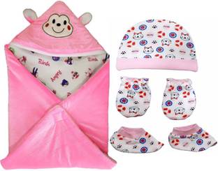 Profecto BABY SLEEPING BAG WITH 1 CAP MITTENS BOOTIES SET FOR BABY