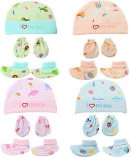 MEEOWMEE BABY CAPS, MITTENS AND BOOTIES COMBO SET FOR 0 TO 6 MONTHS-PACK OF 4