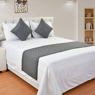 DECOROLOGY Velvet King Sized Bedding Set