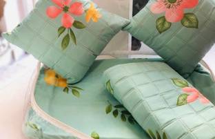 Dizen Star Cotton Queen Sized Bedding Set