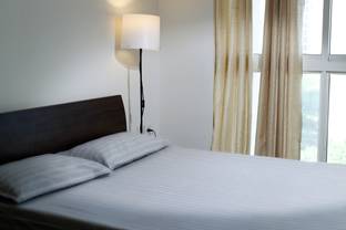 The Linen House 450 TC Cotton King Self Design Fitted (Elastic) Bedsheet