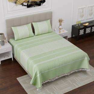 Flipkart SmartBuy Cotton King Flat 180 TC Self Design Bedsheet