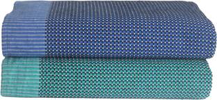 Sharan Elegance Checkered Single AC Blanket for  Mild Winter