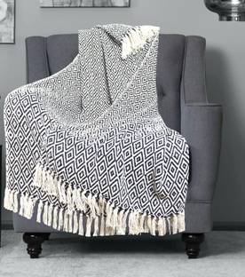 Juctos Geometric Single Throw for  AC Room