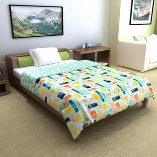 Divine Casa Geometric Single Comforter for  AC Room