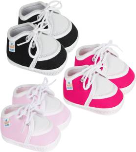 Neska Moda 0 To 12 Months Baby Boys & Baby Girls Set of 3 Pair Combo Soft Cotton Lace Booties