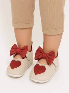 Star Fish Baby Girls 0 TO 12 Months Skin Friendly Comfortable Party Wear Sandal Booties