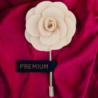 PELUCHE Brawny Delicacy Brooch