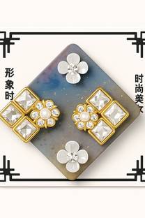 Rios Stylish Brooch Brooch