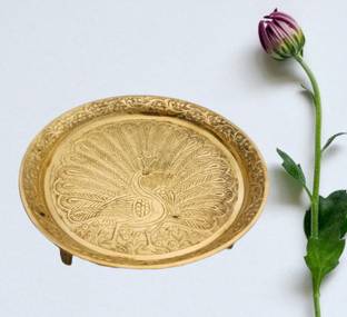Madhura eStores Brass Chowki/Mukkali/Puja stand for Diya and statue (Dia 16 cm,Ht 4 cm,Wt 320gm) Brass All Purpose Chowki