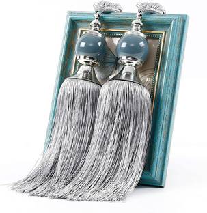 Ramcha Grey Tassels, Trimming
