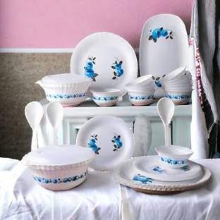Pipasa Pack of 24 Plastic Dinner Set