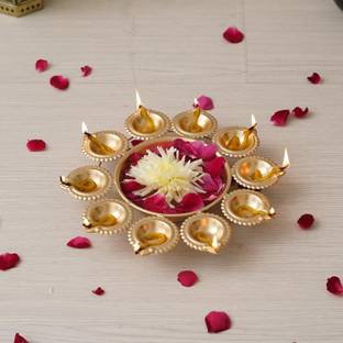 CW क्राफ्ट्स वर्ल्ड Premium Shine Gold Polish Shape Flower Decorative Urli Bowl लोहा टेबल दीया सेट