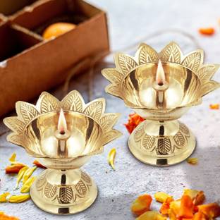 हेवन डेकॉर Kuber devdas engraved Deepak Diya Oil Lamp for Puja पीतल (2 का पैक) टेबल दीया सेट