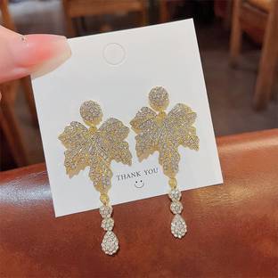 Arzonai maple leaf earrings new trendy retro temperament earrings for women and Girls Metal Stud Earring
