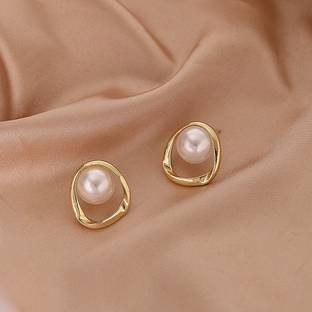 Celestique Vintage Pearl Earrings for Women Gold-plated pearl Earrings Pearl Alloy Stud Earring