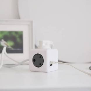 Allocacoc PowerCube Extended USB Outlet with Extension Cord 3 A Three Pin Socket