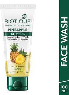 BIOTIQUE Pineapple Oil Control Foaming  | Hydrates dry skin | Eliminates Excess Oil | Evens Skin Tone | 100% Botanical Extracts | Suitable for All Face Wash