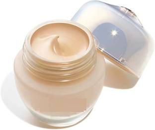 BLUST&FAMME Absolute Illuminating Foundation pack of 1 Foundation