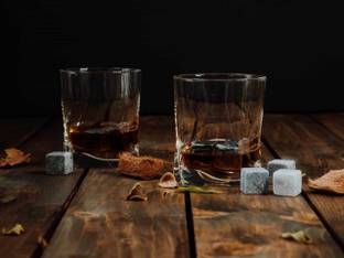 okechuku Crystal Clear Heavy Boktom Square Shaped Juice, Water and (1 pc.) Glasses Glass Whisky Glass