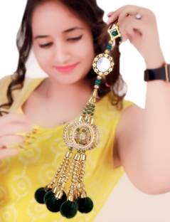 A H S Try these Designer Paranda designs to get the perfect 007 Punjabi bridal look Braid Extension