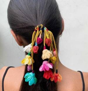 Radhvini Collections Gajar Hair Accessory Set