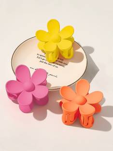 YELLOW CHIMES Floral design claw clip.You can use these Everyday Can Style these claw clips Hair Claw