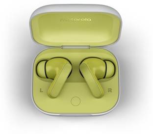 moto buds with Hi-Res Audio, Large 12.4mm driver, 42 hrs playback & IPx4 rating Bluetooth