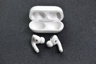 YEZZY BEZZY APPLE AIRPODS Bluetooth