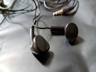 KUAN HONG SUPER BLACK ORIGINAL WIRED EARPHONE_DEEP BASS HD SOUND Wired