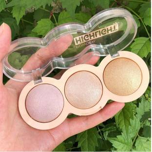 GFSU - GO FOR SOMETHING UNIQUE Highly Pigmented And Waterproof 3 in 1 Highlighter