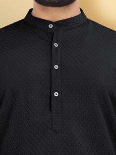 VeBNoR Men Solid Straight Kurta