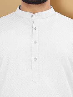 VeBNoR Men Solid Straight Kurta