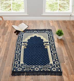Furnishing Hut Velvet Prayer Mat