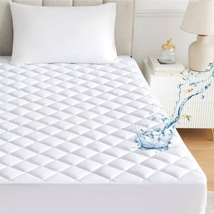 AYKA Fitted Queen Size Waterproof, Breathable, Stretchable Mattress Cover