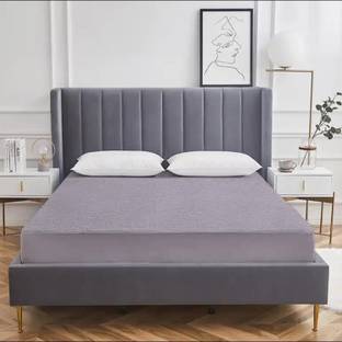 UrbanArts Fitted Single Size Stretchable, Waterproof Mattress Cover