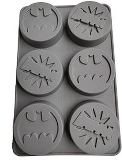 vedini Silicone Cake Mould 6 Cavity Batman (Appox 90-100gm)